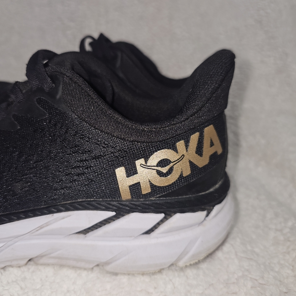 Hoka One One Women Size 8 Black Running Shoes 1110509. - Picture 2 of 10